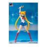 S.H. Figuarts Pretty Guardian Sailor Moon action figure Bandai