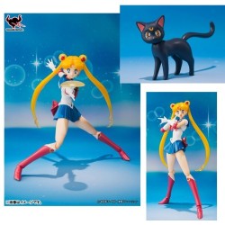 S.H. Figuarts Pretty Guardian Sailor Moon action figure Bandai